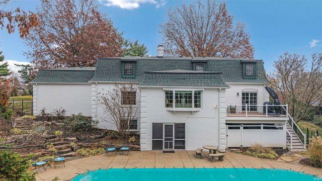 8 Oak Meadow Road, Evansville, IN 47725