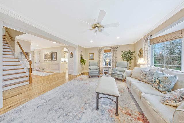 8 Oak Meadow Road, Evansville, IN 47725