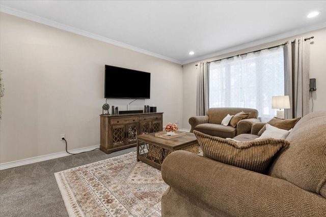 2772 Tim Avenue, Brighton, MI 48114