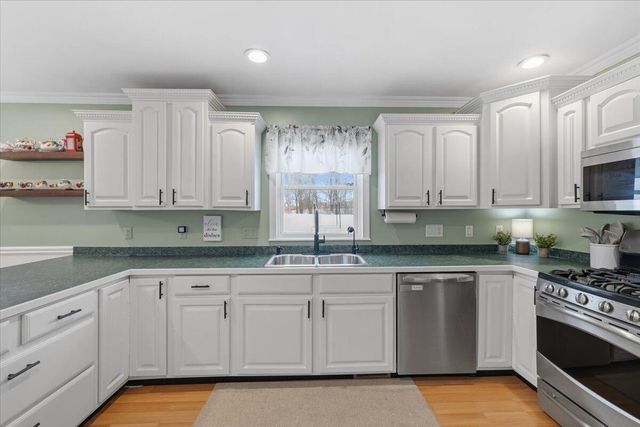 2772 Tim Avenue, Brighton, MI 48114