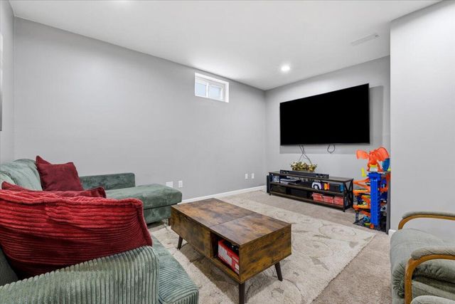 2772 Tim Avenue, Brighton, MI 48114