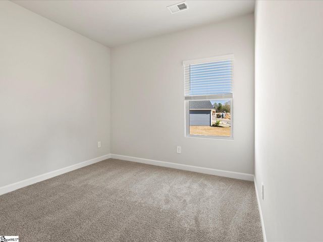 935 Rising Oak Court, Spartanburg, SC 29301