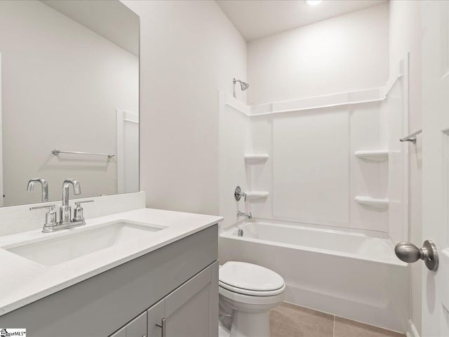 935 Rising Oak Court, Spartanburg, SC 29301