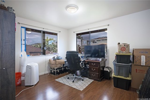 94-1027 Kaiamu Street, Waipahu, HI 96797