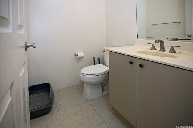 94-1027 Kaiamu Street, Waipahu, HI 96797