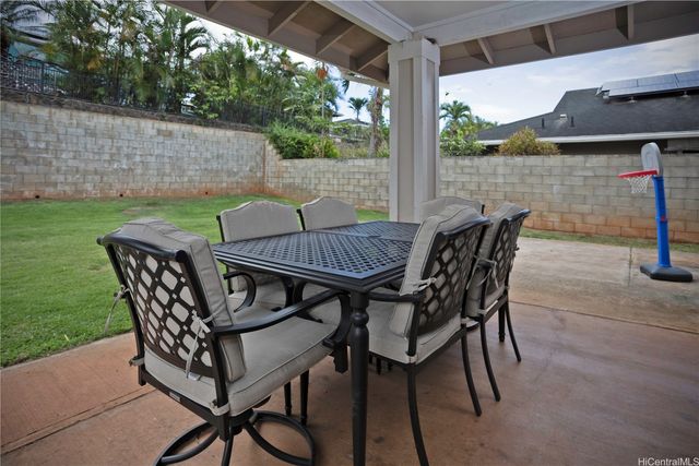 94-1027 Kaiamu Street, Waipahu, HI 96797
