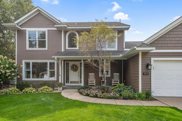 592 Vicki Lane, Shoreview, MN 55126