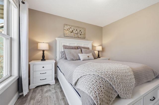 592 Vicki Lane, Shoreview, MN 55126