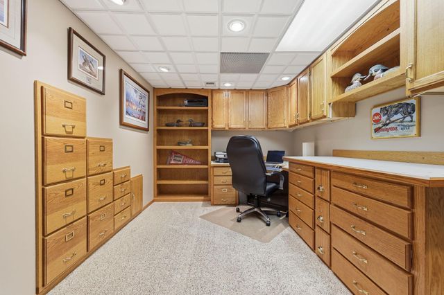 592 Vicki Lane, Shoreview, MN 55126