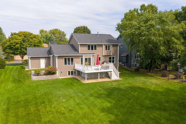 592 Vicki Lane, Shoreview, MN 55126