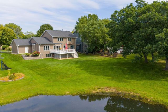 592 Vicki Lane, Shoreview, MN 55126