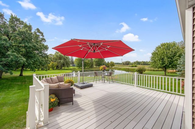 592 Vicki Lane, Shoreview, MN 55126