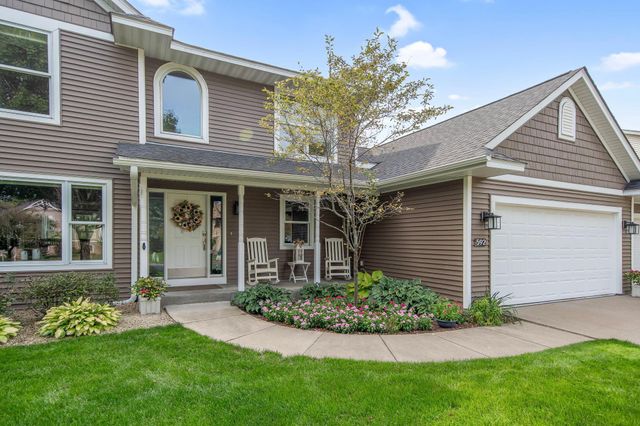 592 Vicki Lane, Shoreview, MN 55126