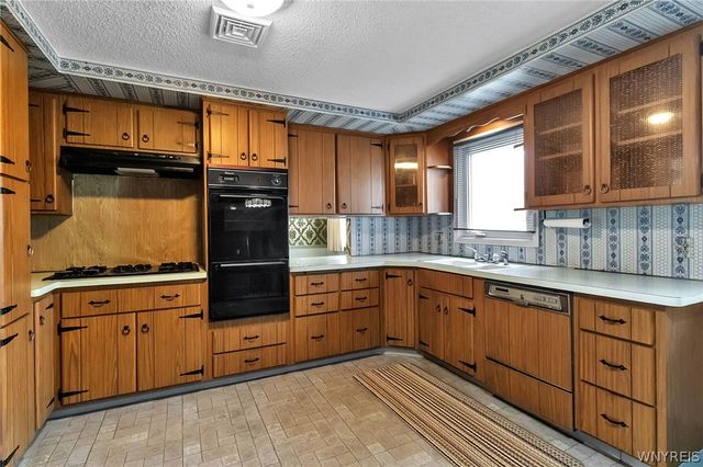 119 Kaymar Drive, Amherst, NY 14228