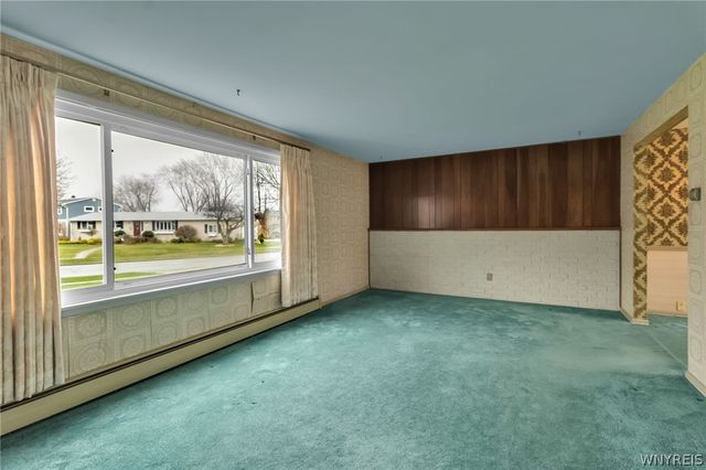 119 Kaymar Drive, Amherst, NY 14228