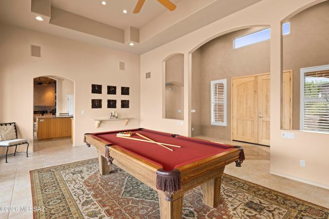 560 W Quiet Springs Drive, Oro Valley, AZ 85755