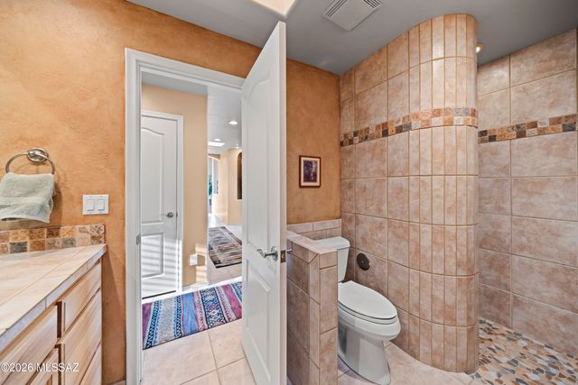 560 W Quiet Springs Drive, Oro Valley, AZ 85755