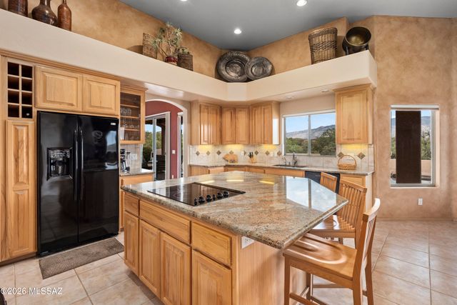 560 W Quiet Springs Drive, Oro Valley, AZ 85755