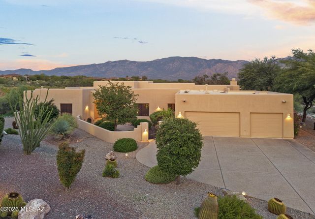560 W Quiet Springs Drive, Oro Valley, AZ 85755