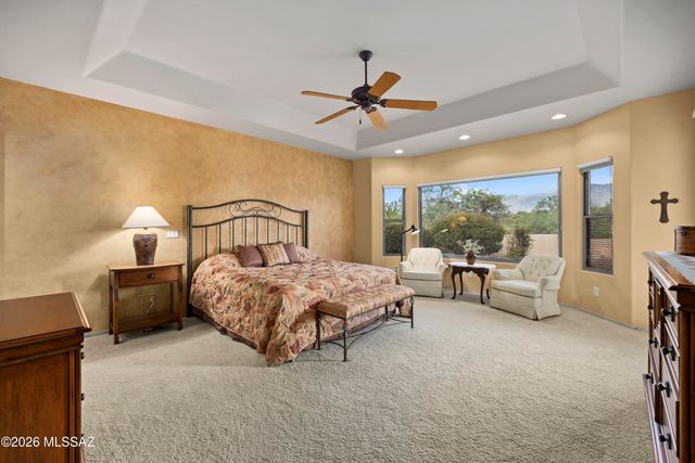 560 W Quiet Springs Drive, Oro Valley, AZ 85755