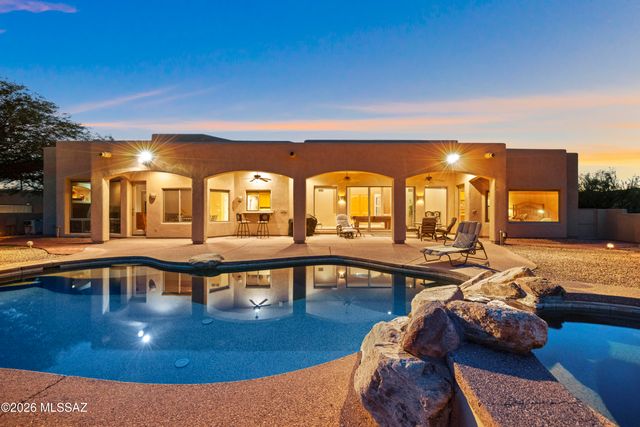 560 W Quiet Springs Drive, Oro Valley, AZ 85755