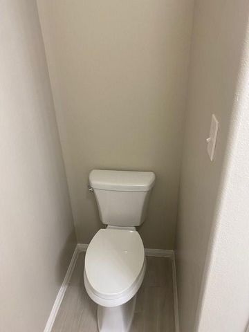 13543 Ambrose Street, Houston, TX 77045