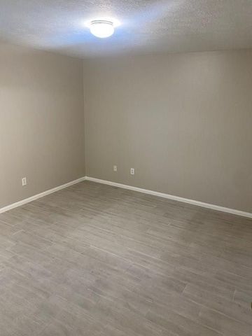 13543 Ambrose Street, Houston, TX 77045