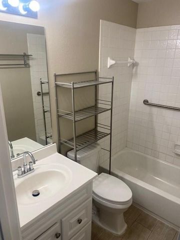 13543 Ambrose Street, Houston, TX 77045