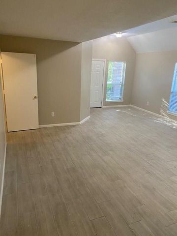 13543 Ambrose Street, Houston, TX 77045