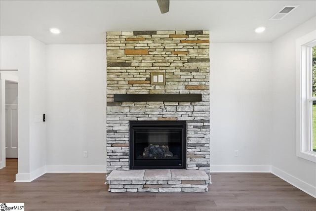 137 Beaverdam Creek Drive, Anderson, SC 29621