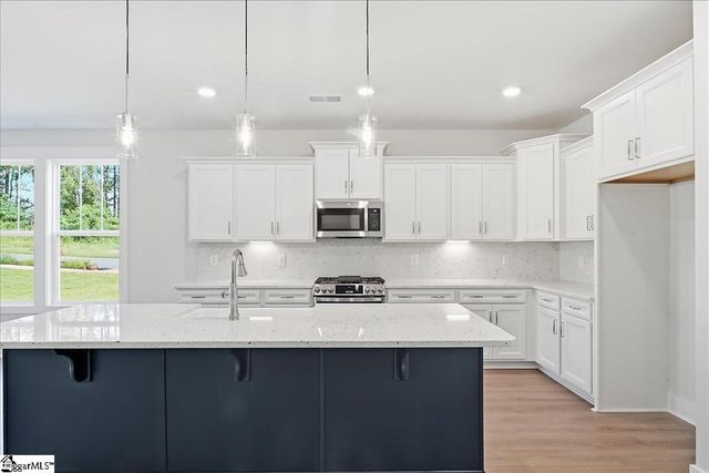 137 Beaverdam Creek Drive, Anderson, SC 29621