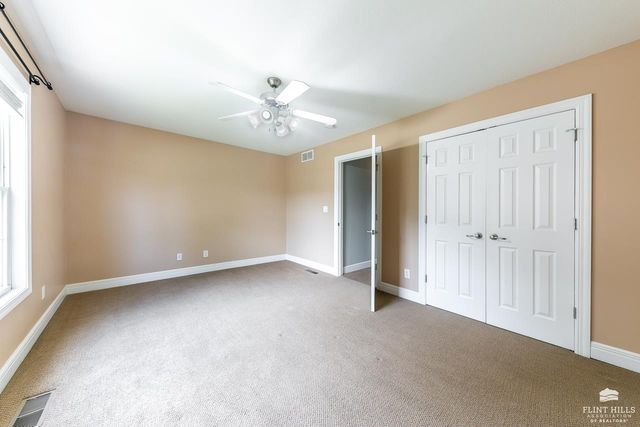 429 Haventon Drive, Manhattan, KS 66503