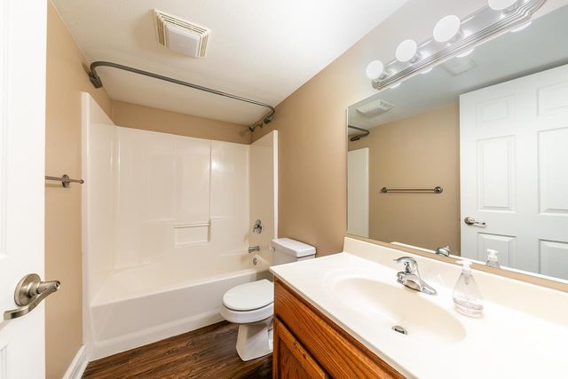 429 Haventon Drive, Manhattan, KS 66503