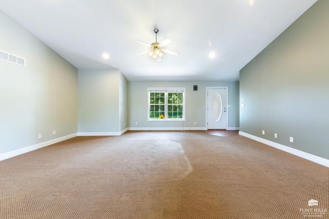 429 Haventon Drive, Manhattan, KS 66503