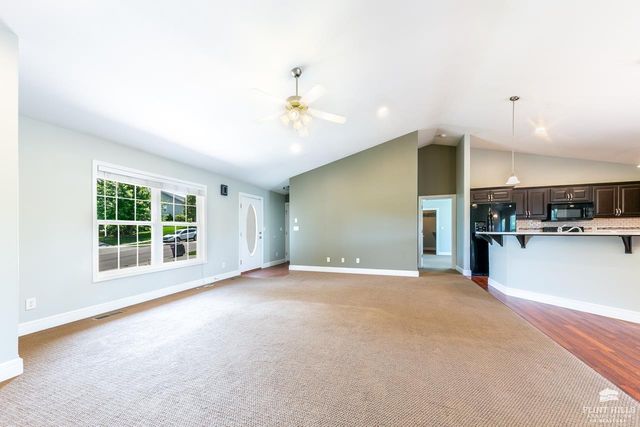 429 Haventon Drive, Manhattan, KS 66503