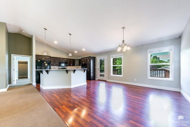 429 Haventon Drive, Manhattan, KS 66503