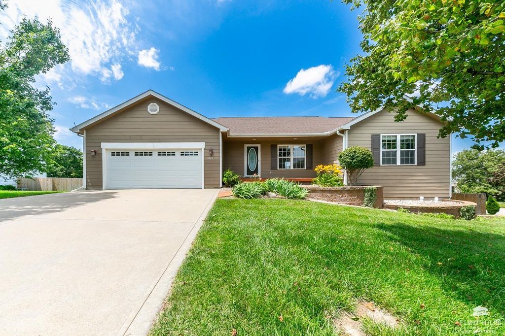 429 Haventon Drive, Manhattan, KS 66503