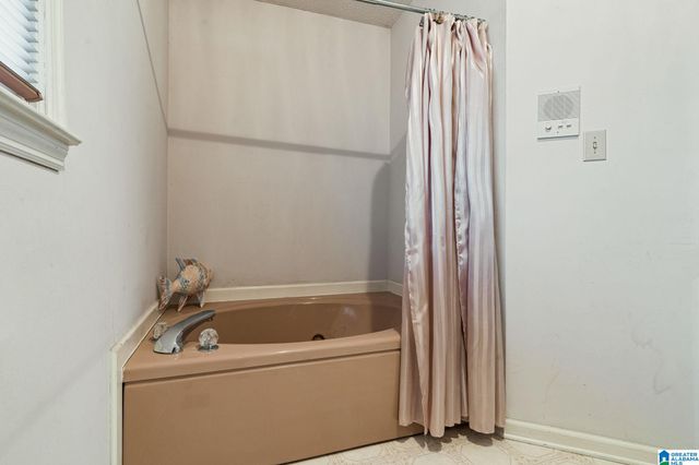 624 WOODBROOK ROAD, Birmingham, AL 35215