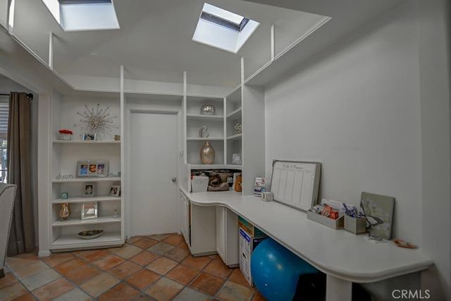 140 Yorktown, Costa Mesa, CA 92626