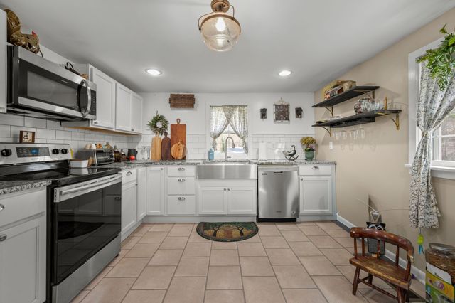 1987 BOBO HOLLOW ROAD, Tullahoma, TN 37388