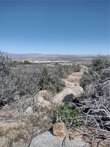 20 Mesa, Lucerne Valley, CA 92356