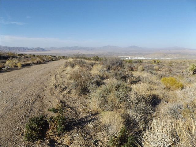 20 Mesa, Lucerne Valley, CA 92356