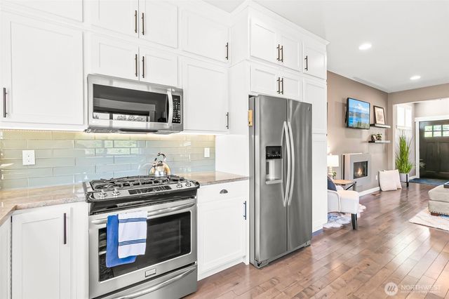 32794 Abrams Avenue, Black Diamond, WA 98010