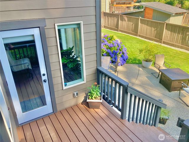 32794 Abrams Avenue, Black Diamond, WA 98010