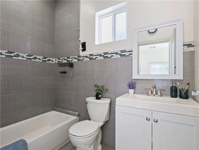 15803 Chatsworth Street, Granada Hills, CA 91344