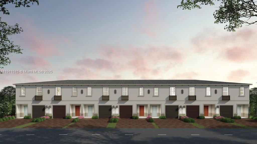 806 SW 11 Way, Florida City, FL 33034