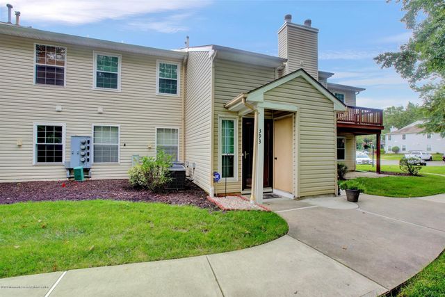 393 Yorkshire Place, Morganville, NJ 07751