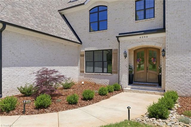 6390 Whitaker Trace, Oak Ridge, NC 27310
