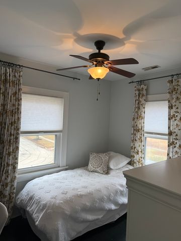 5201 Cumnor Road, Downers Grove, IL 60515