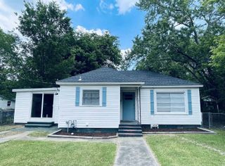 1834 Johnston, Conway, AR 72034